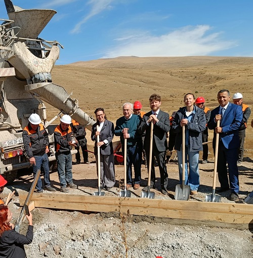 fond armenien Sisian